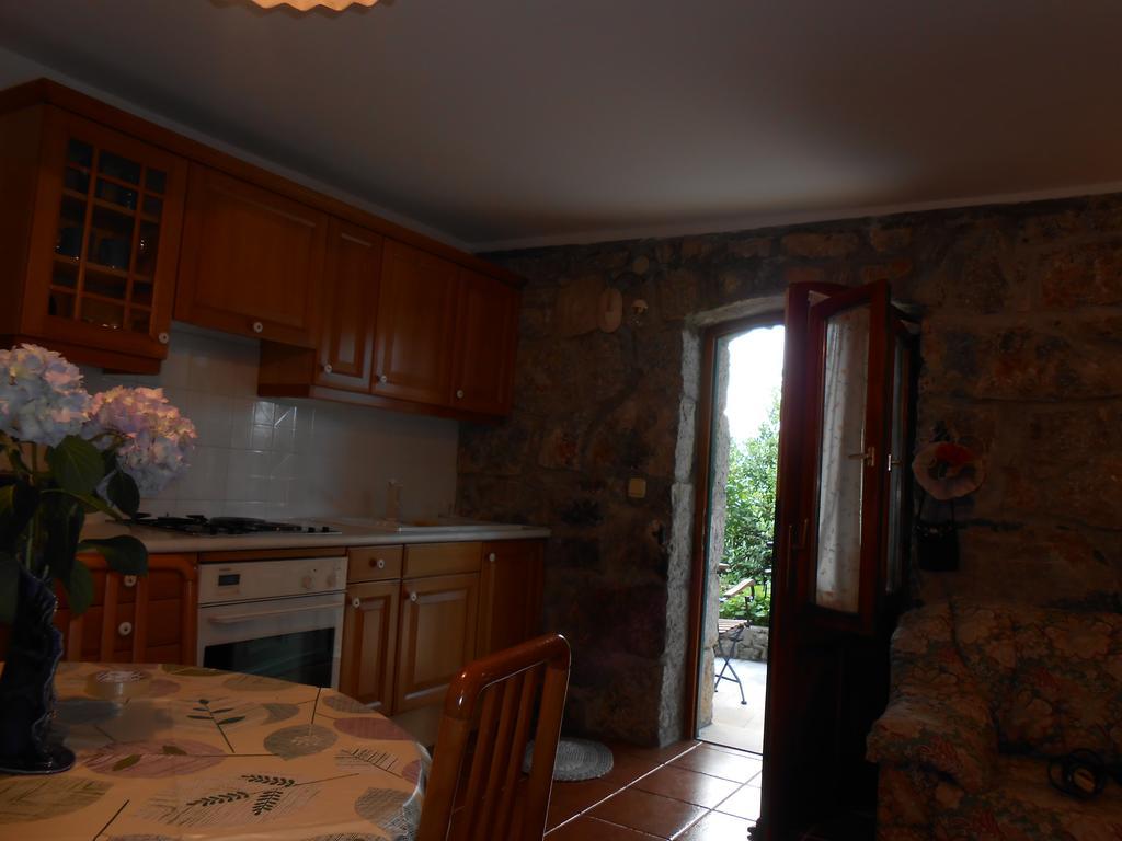 Tranquity Studio Apartment Ika Lovran Exterior foto